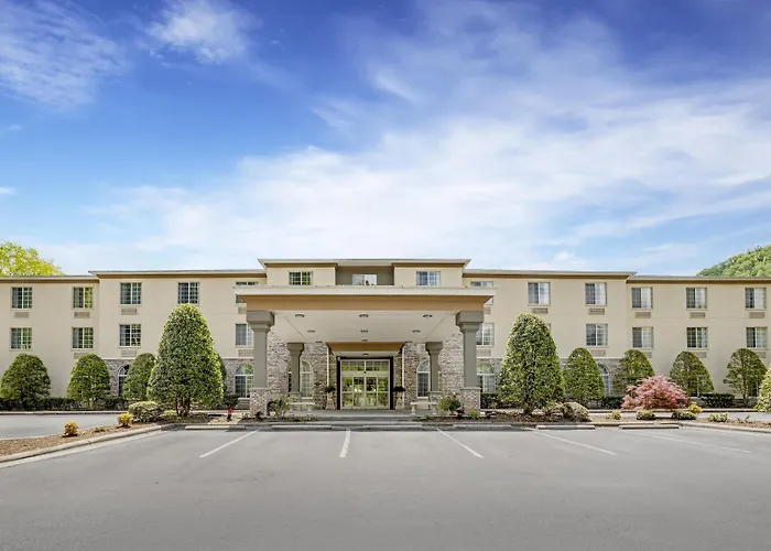 Best Western Plus River Escape Sylva / Dillsboro